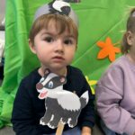 Zajęcia dydaktyczne na temat zwierząt przygotowującym się do zimy.