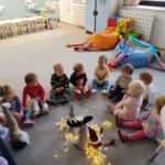 Zajęcia dydaktyczne pt. Przyszła do nas choinka zielona