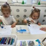 Zajęcia dydaktyczne na temat zabaw na śniegu.