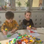 Zajęcia dydaktyczne na temat prac porządkowych.